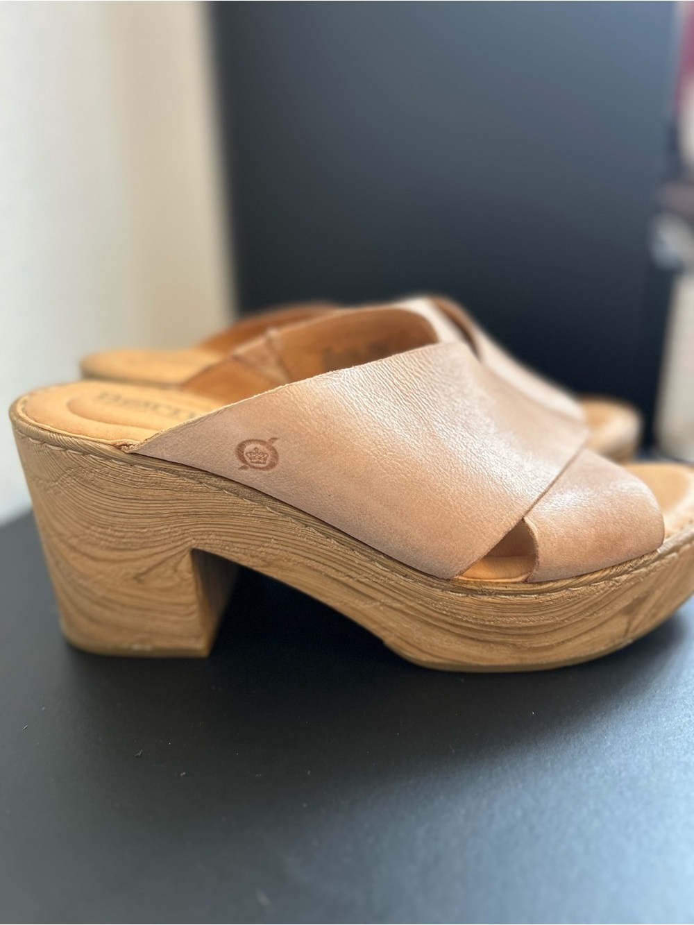 Born Pavia Platform Sandals in Nude Size 10